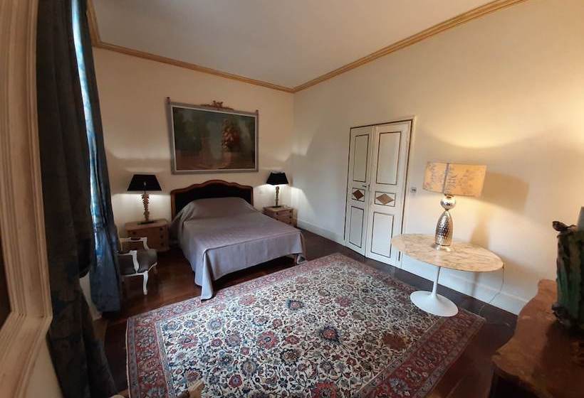 ホテル Enchanting Apartment In Marquefave With Private Whirlpool