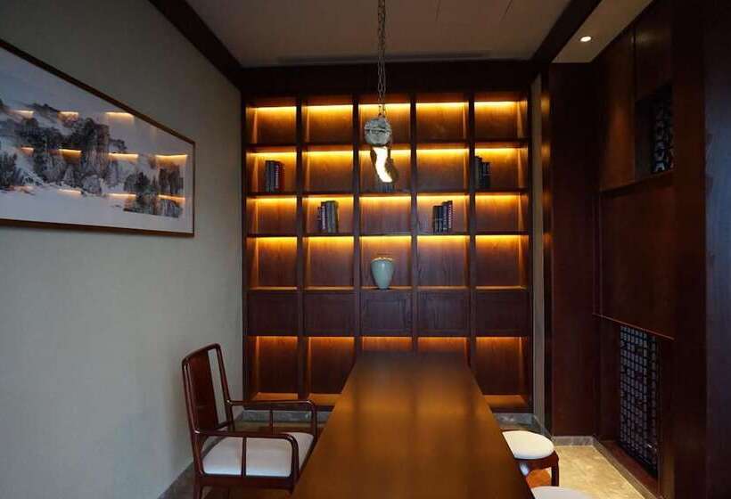 ホテル Narada Resort & Spa Cifu Lake Guangxi