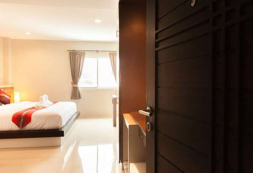 酒店 Pranee Home