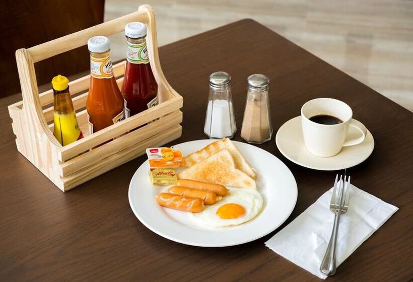 酒店 Pranee Home