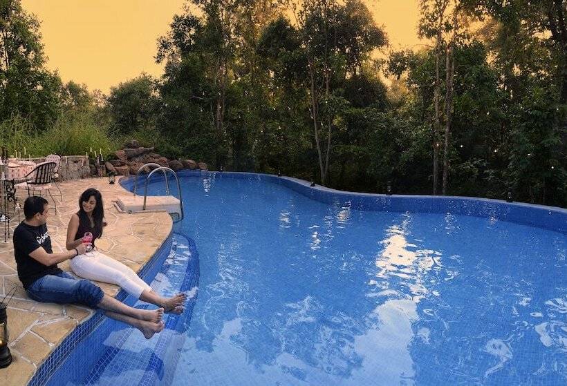 호텔 Pugdundee Safaris  Kanha Earth Lodge