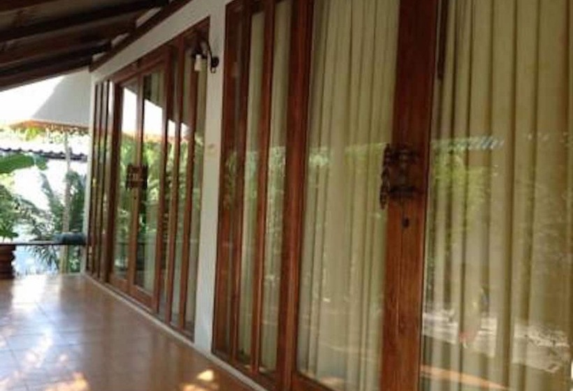 酒店 River Park Resort