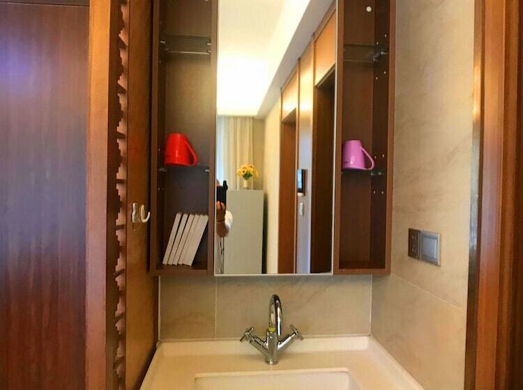 فندق Sanya Linglong Lulushun