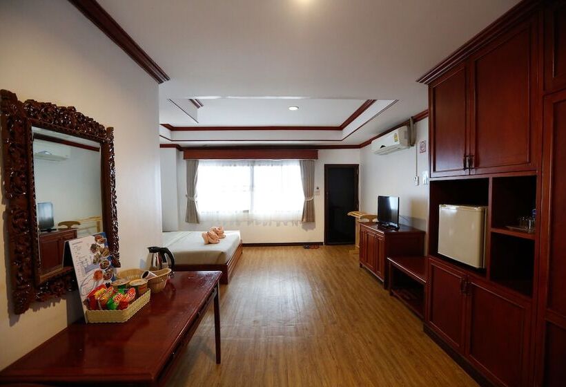 هتل The Princess Beach Resort