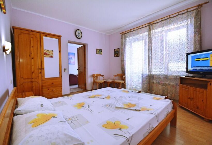 بنسيون Guest House Skazka