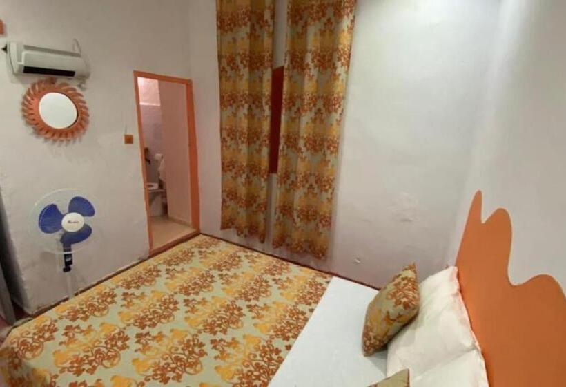 بنسيون Maison Les Grôttes