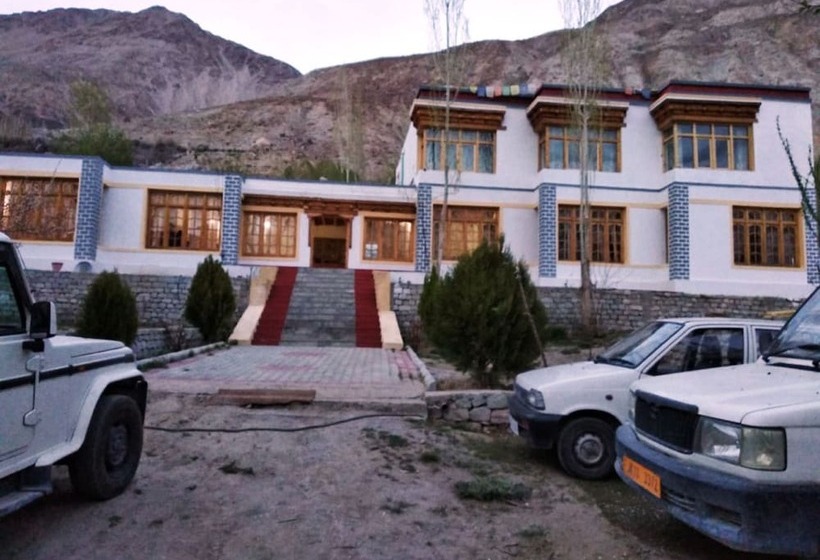 بنسيون Tih Kailash Mansarovar Home Stay & Guest Hs