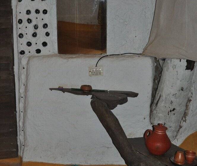 Saraya Art Cafe B&b