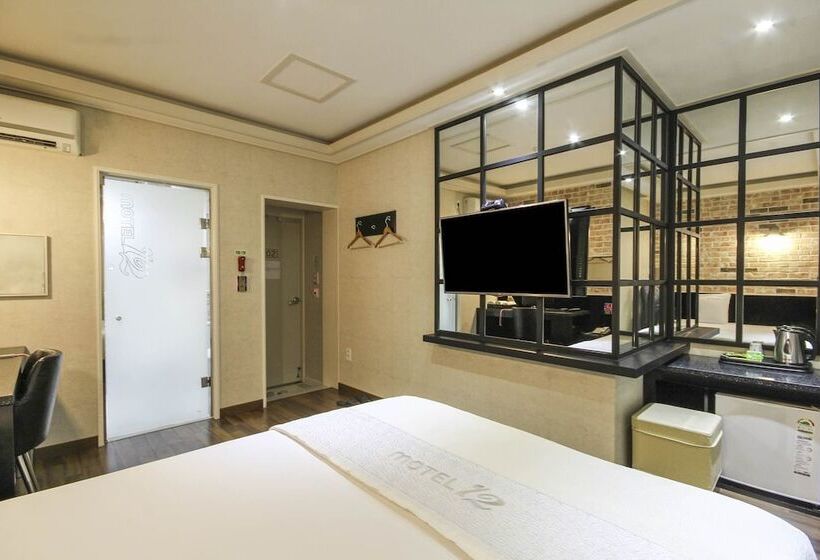 Twelve Motel