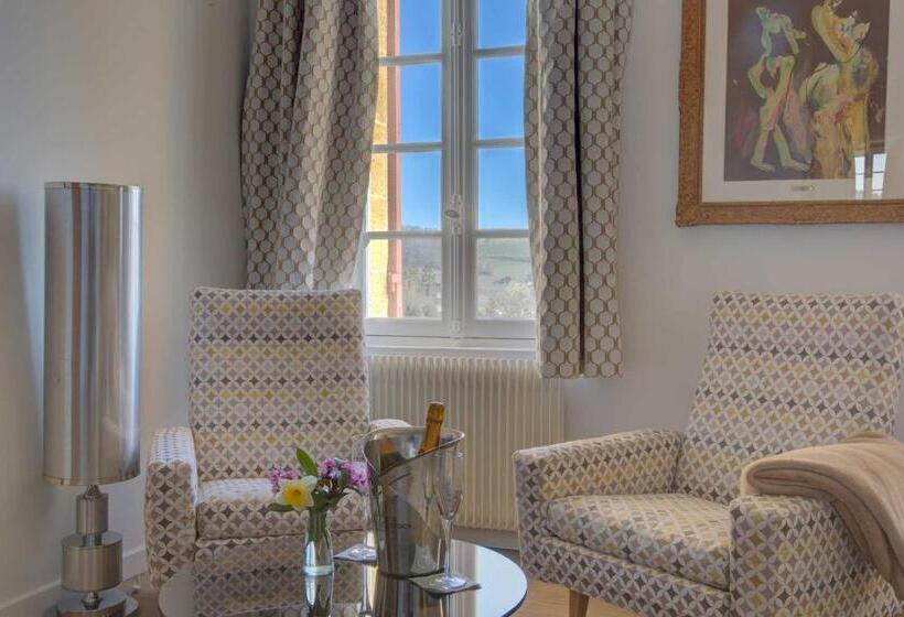 مبيت وإفطار Chateau Du Palanquey & Spa