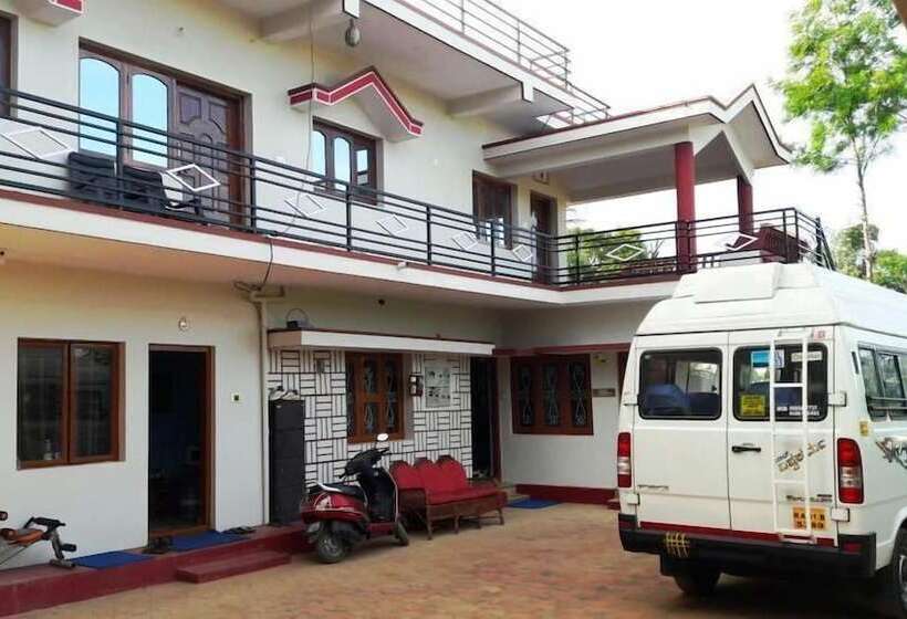 Bed and Breakfast Coorg Girinivas Deluxe Homestay Wi Fi
