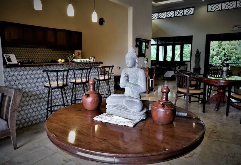 Bed and Breakfast Villa Kendi