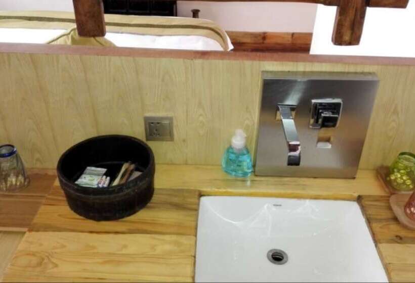 Chuxiong Courtyard China Theme Hostel