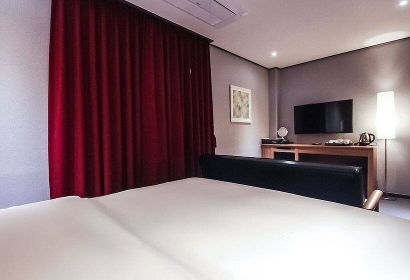 Hamyang Hotel Raon