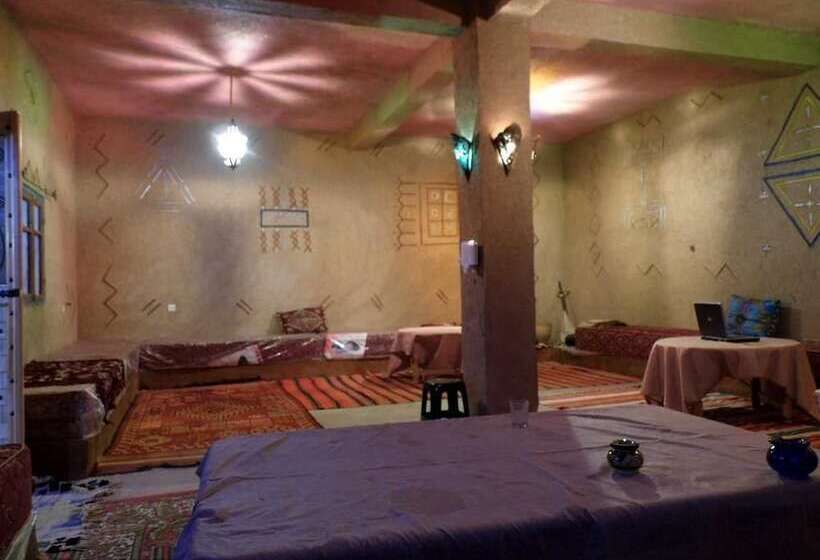 فندق فئة نجمة واحدة Auberge Amazigh