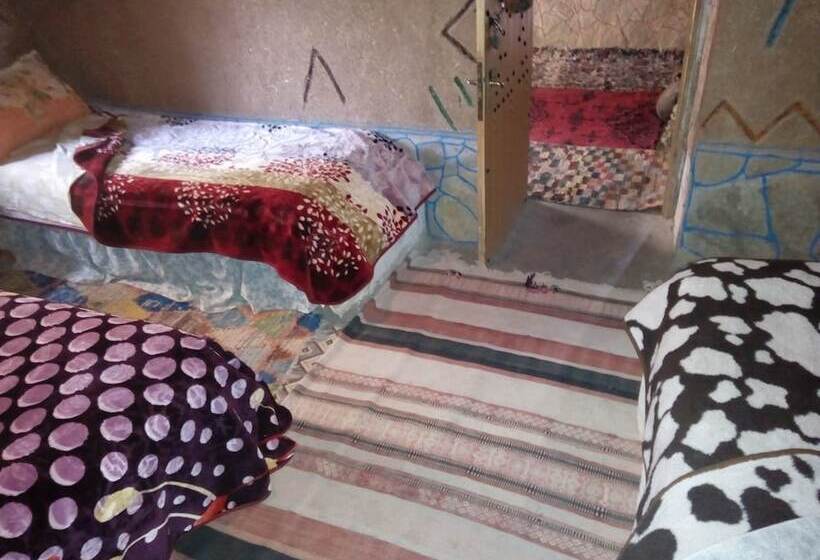 فندق فئة نجمة واحدة Auberge Amazigh