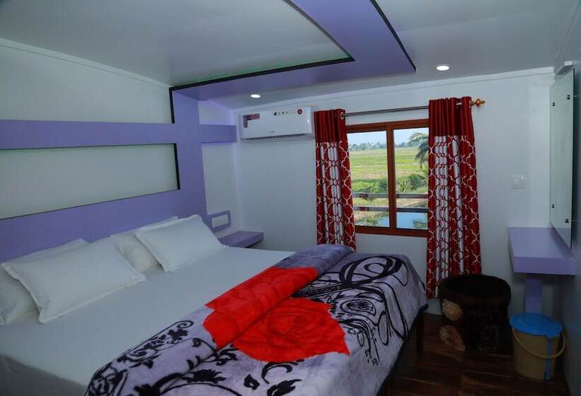 ホテル Beachparadise  Daycruise Houseboat