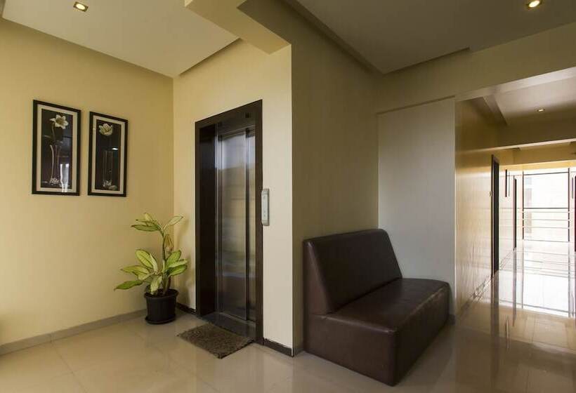 فندق Bhagyashree Executive By Oyo Rooms