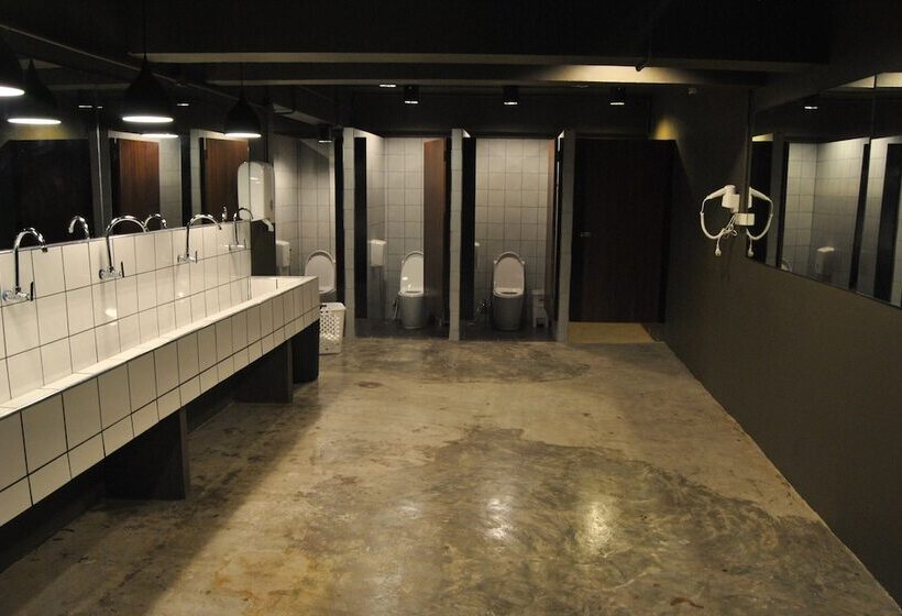 هتل Capsule Hostel Chiangkhan