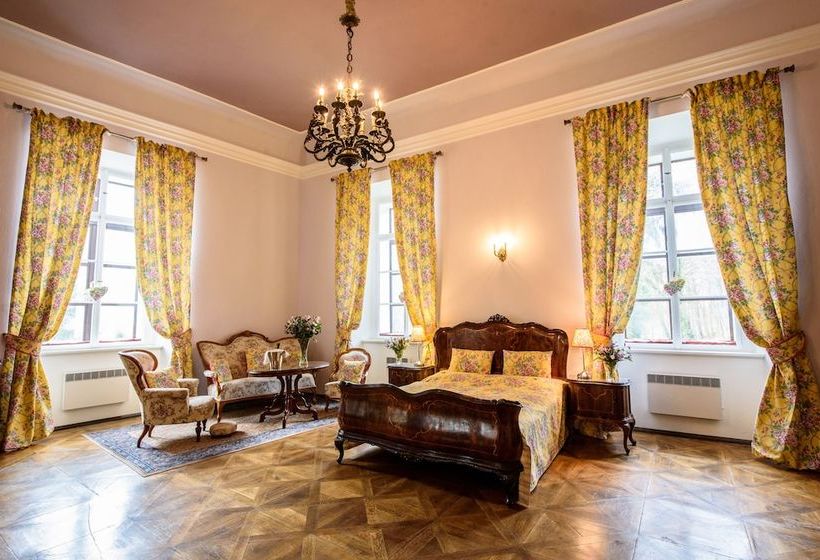 בית מלון כפרי Chateau Hostačov