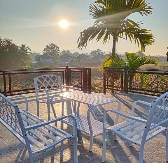 فندق Chiangkham Grand Villa   Sha Certified