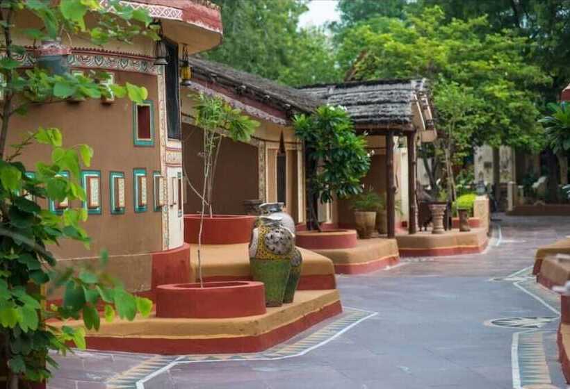 Отель Chouki Dhani Resort
