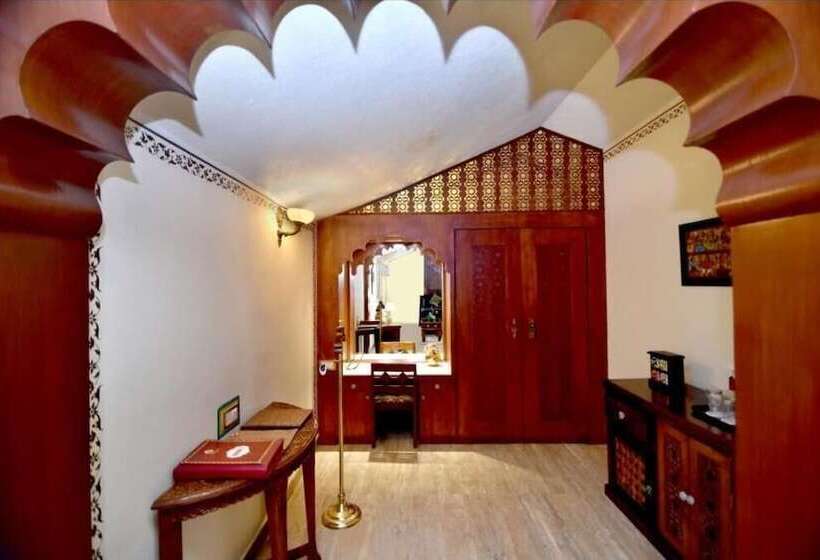 Отель Chouki Dhani Resort