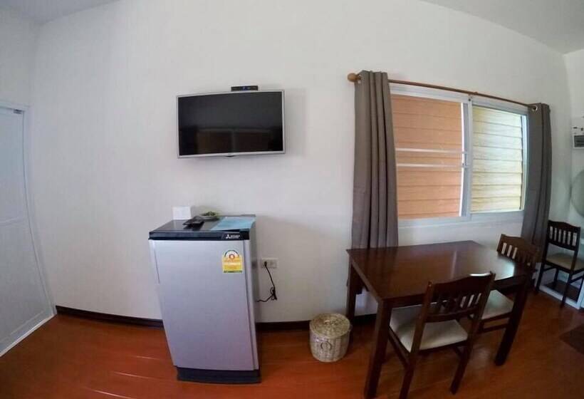 Otel Hugphaeng Garden