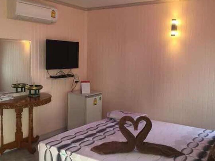 هتل Mourakot Resort