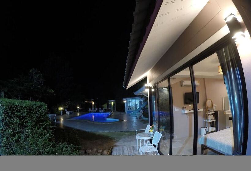 فندق Poh Rak Resort At Pak Chong