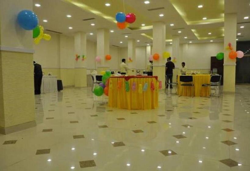 فندق Shiv International