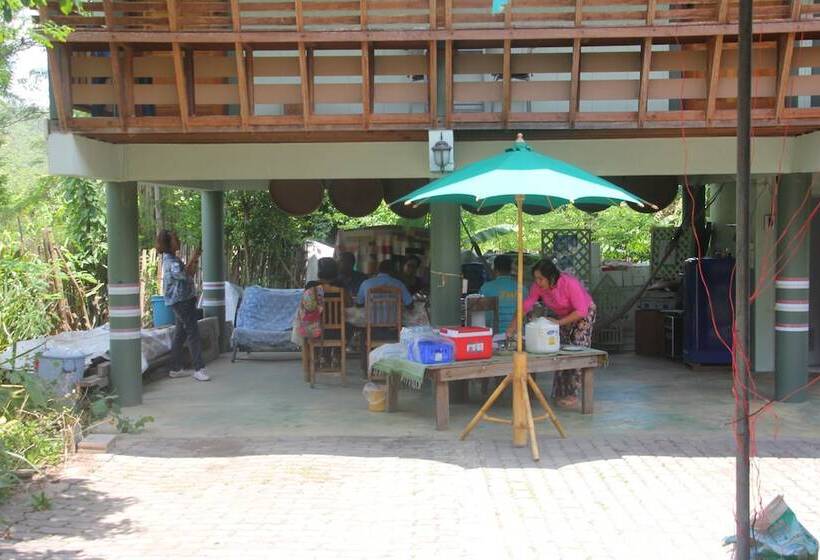 پانسیون Ban Muang Pon Home Stay