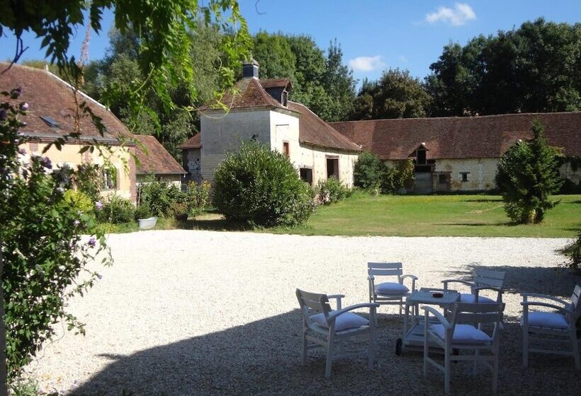 بنسيون Chateau Des Roises