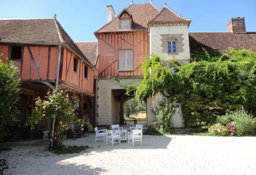 بنسيون Chateau Des Roises