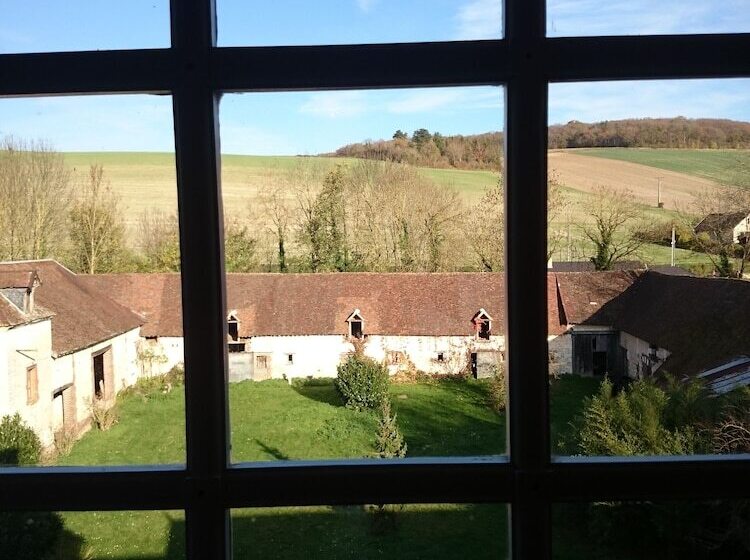 بنسيون Chateau Des Roises