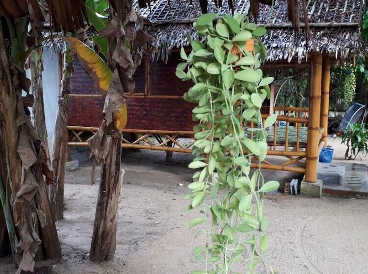 پانسیون Khanum Songpeenong