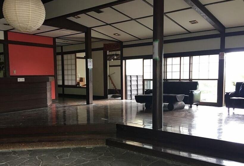 بنسيون Minobushizennosato