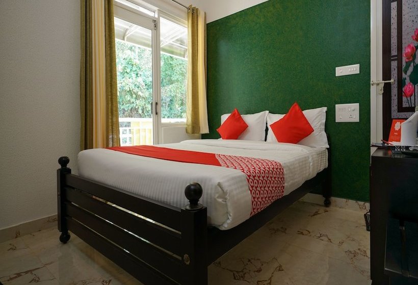 مبيت وإفطار Cardamam County By Oyo Rooms