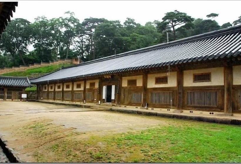 Hapcheonho View Smile Pension