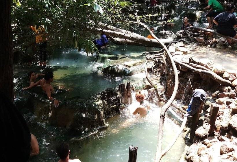 فندق Brown Andaman  Krabi