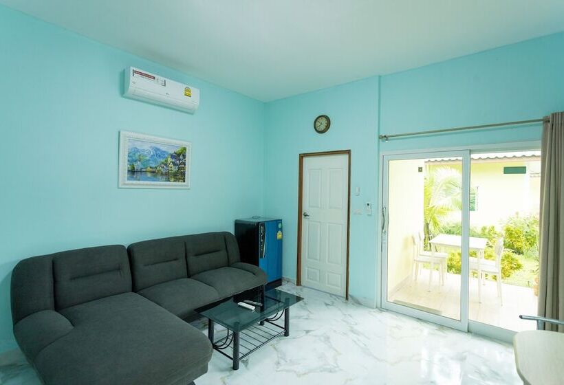 Отель Lake Resort Korat