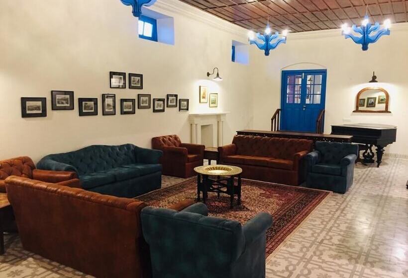 בית מלון כפרי Pine Retreat