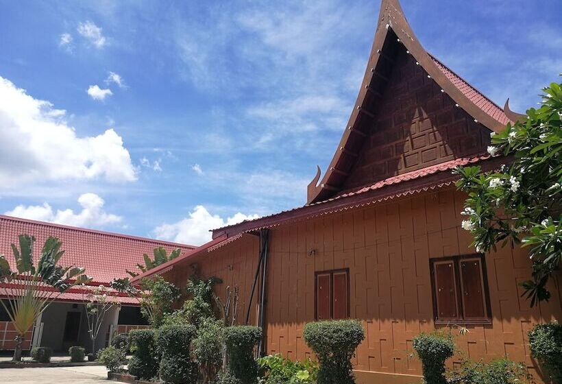 Отель Reurn Thai Resort Ratchaburi