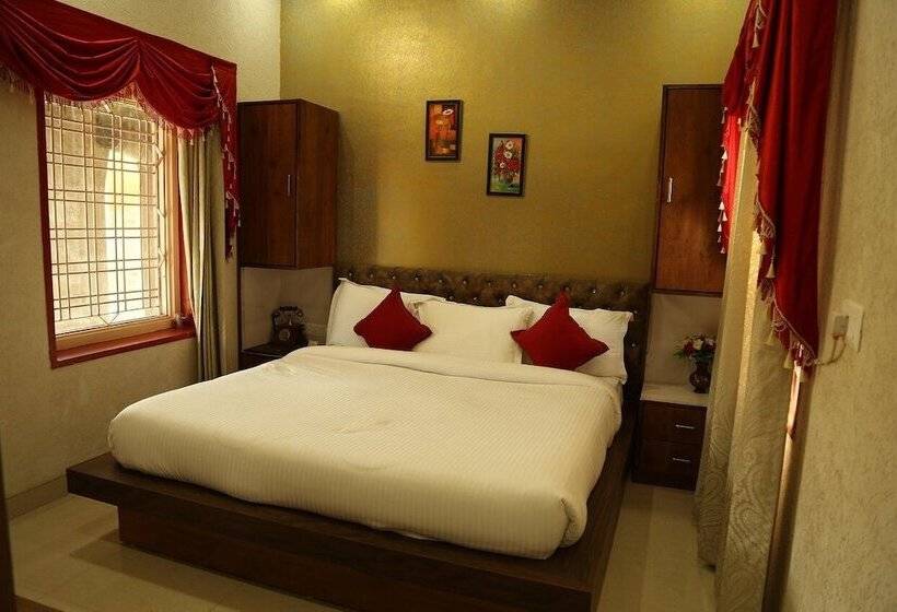 فندق Van Chhavi Resort