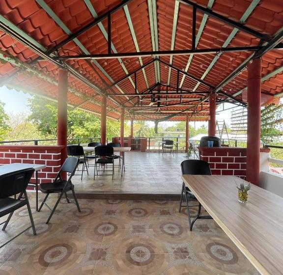 بنسيون Hospedaje Barrancas