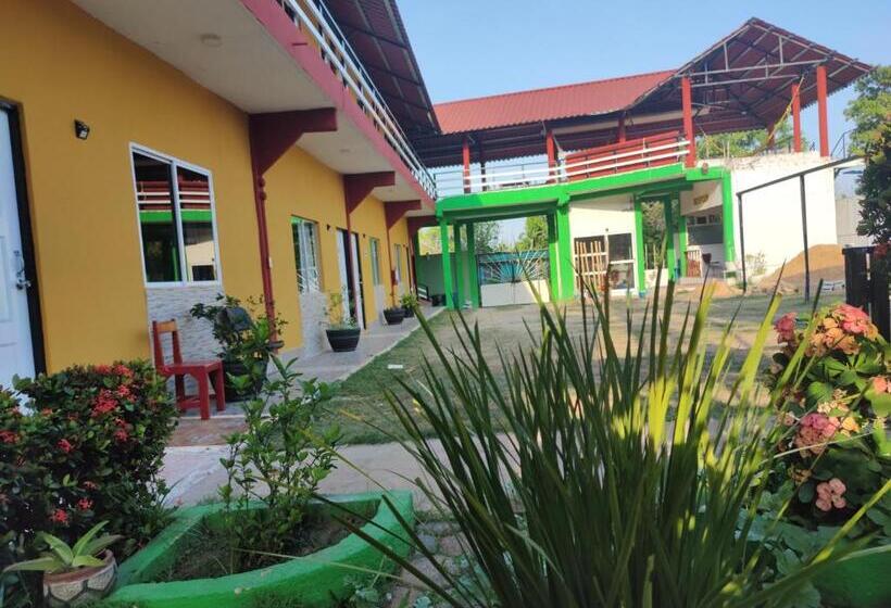 بنسيون Hospedaje Barrancas