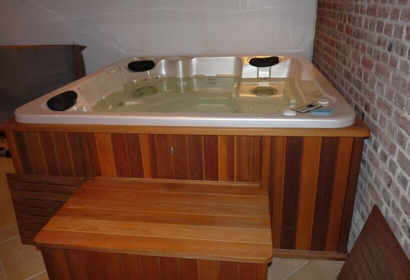 Пансион B&b L Etape Normande & Spa