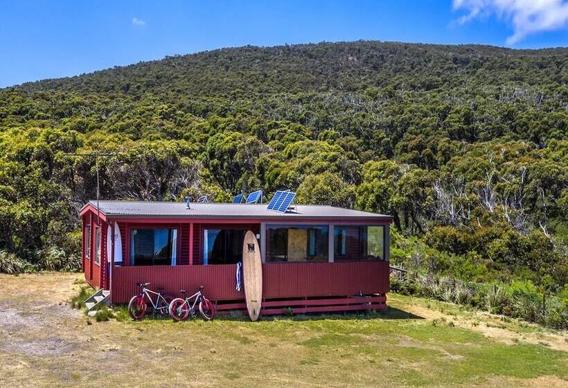 Cloudy Bay Cabin