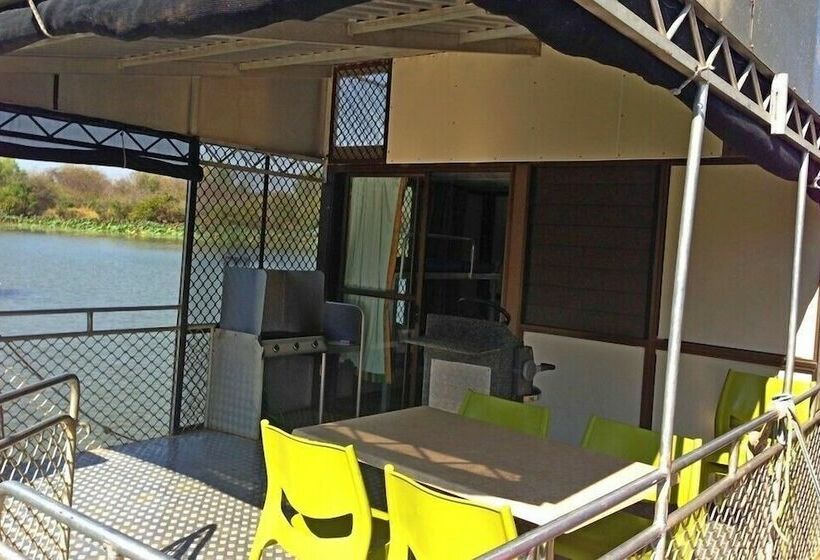 ホテル Corroboree Houseboats