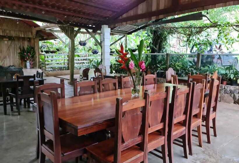 בית מלון כפרי Santa Maria Volcano Lodge